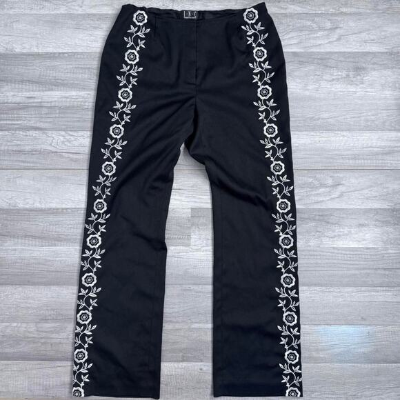 Vintage Y2K Black Embroidered Floral Pants Boho Whimsigoth Flare Size 8 Witchy - Picture 6 of 8